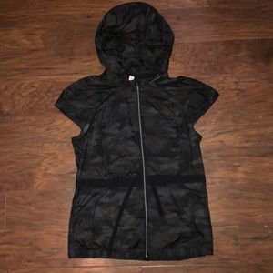 Lululemon camo vest